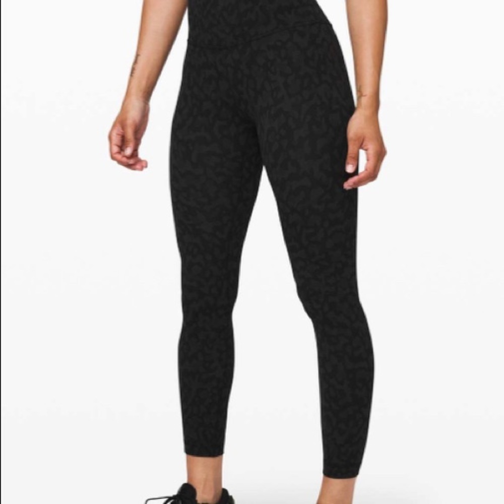 LULULEMON ALIGN pants- NWT- size 8, 25” Inseam